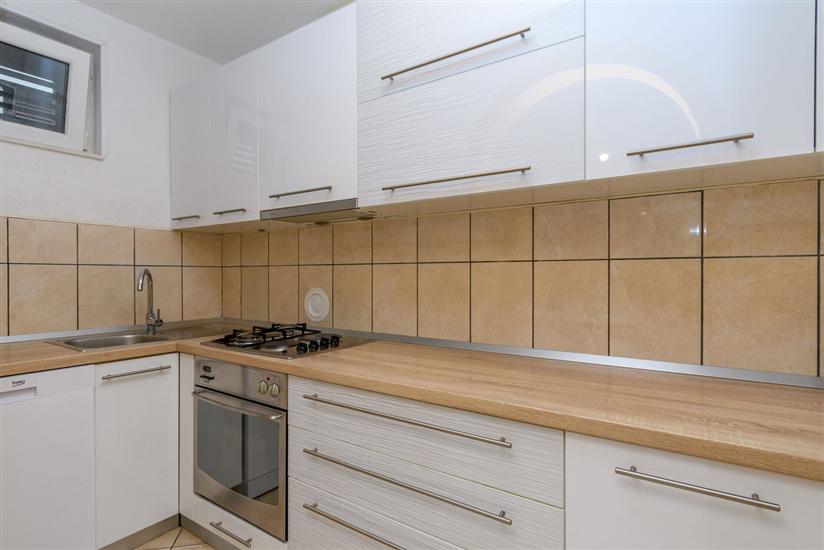 Apartment A1, for 5 persons