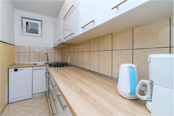 Apartment A1, for 5 persons