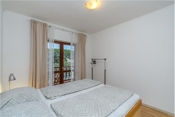 Apartment A2, for 7 persons