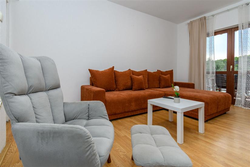 Apartment A2, for 7 persons