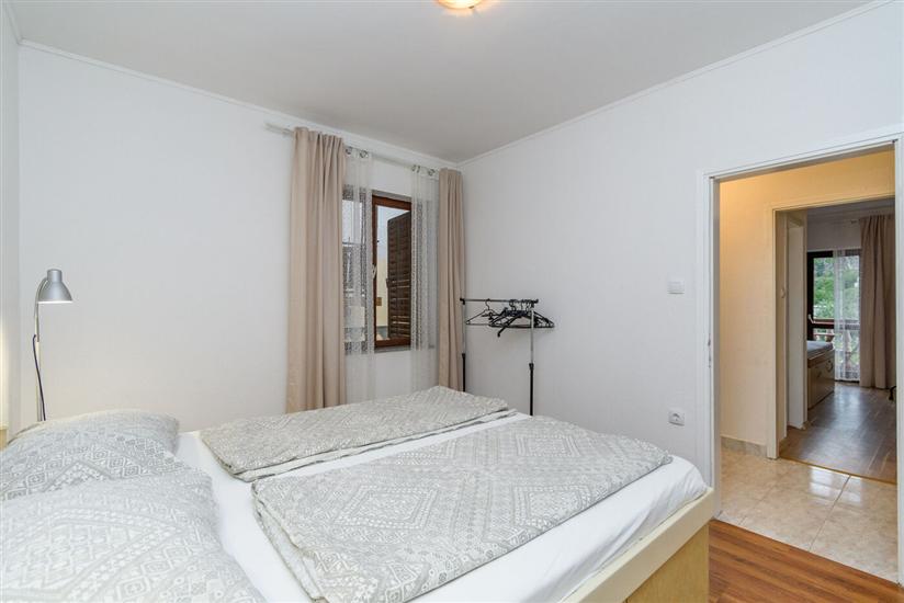 Apartment A2, for 7 persons