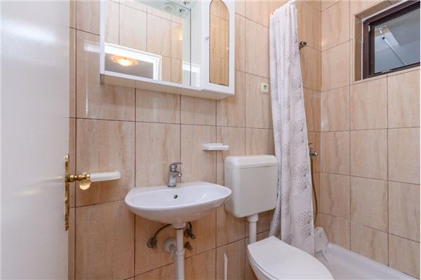 Apartment A2, for 7 persons