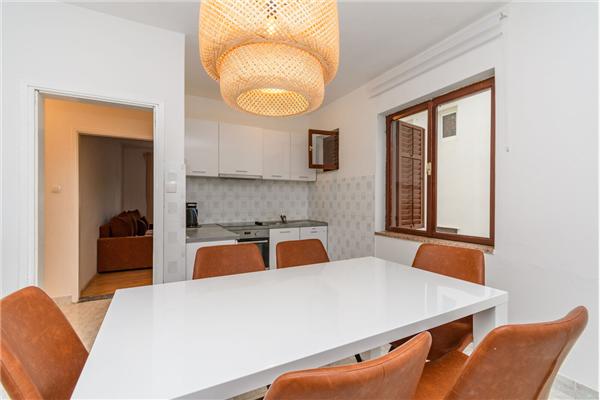 Apartment A2, for 7 persons