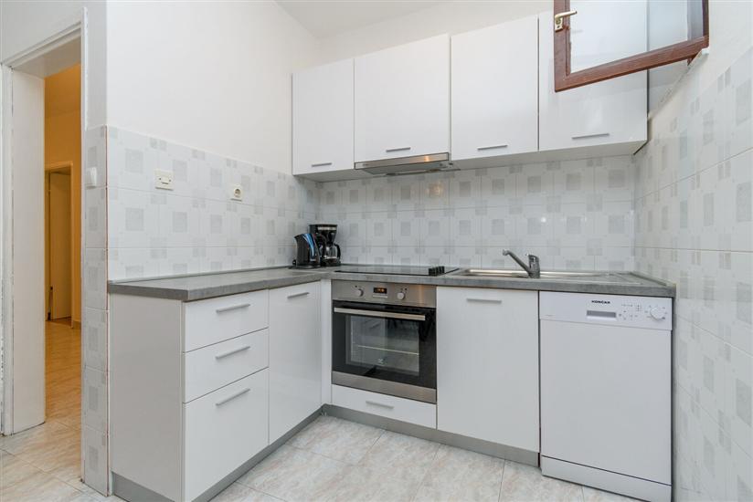 Apartment A2, for 7 persons