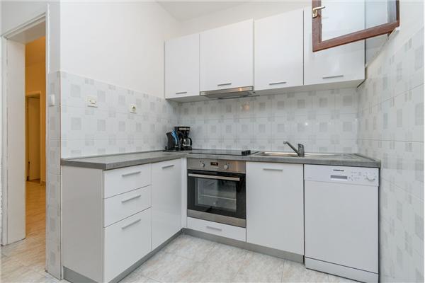 Apartment A2, for 7 persons
