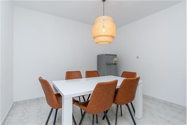 Apartment A2, for 7 persons