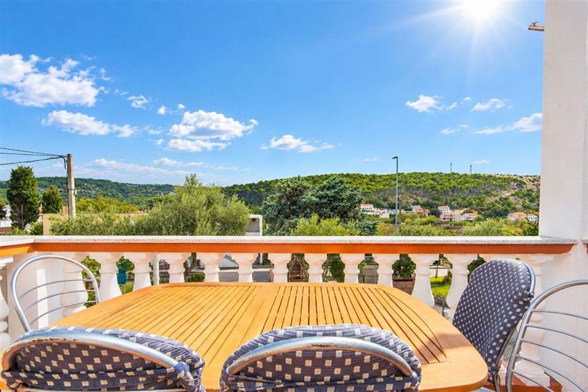 Apartment A2, for 7 persons