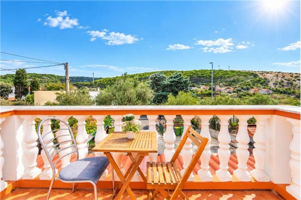 Apartment A2, for 7 persons