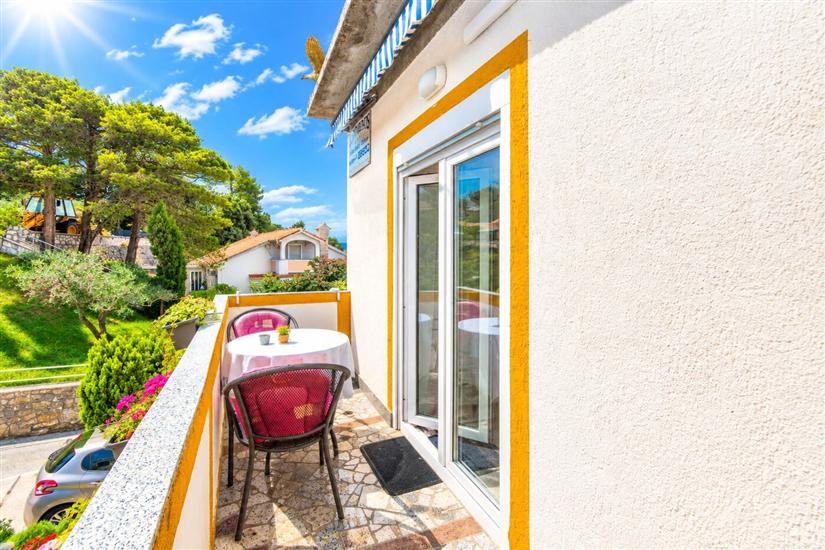 Apartment A2, for 3 persons