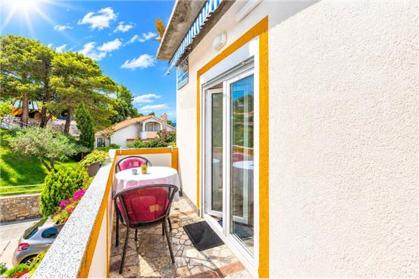 Apartment A2, for 3 persons
