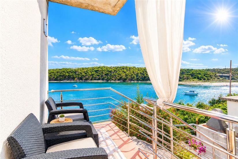 Apartment A2, for 3 persons