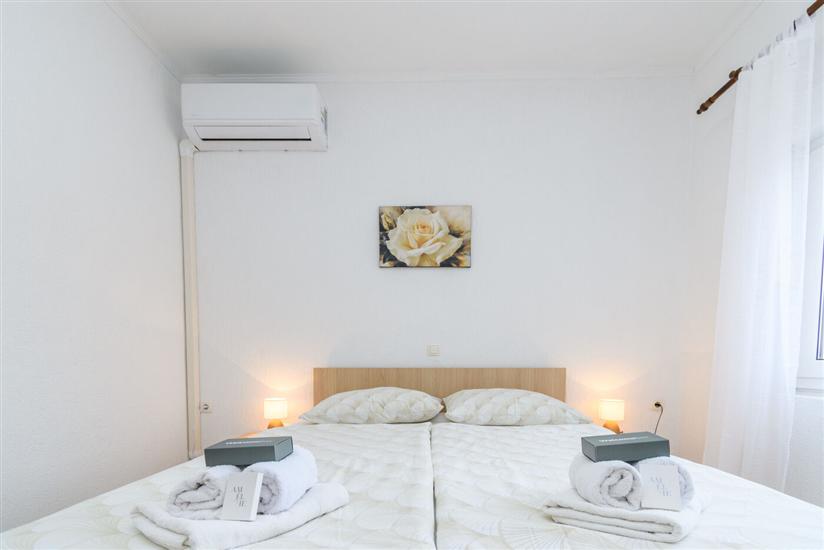 Apartment A2, for 3 persons
