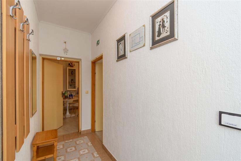 Apartment A2, for 3 persons
