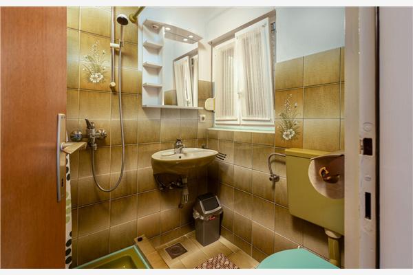 Apartment A1, for 5 persons