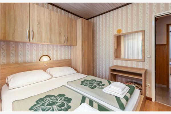 Apartment A1, for 5 persons