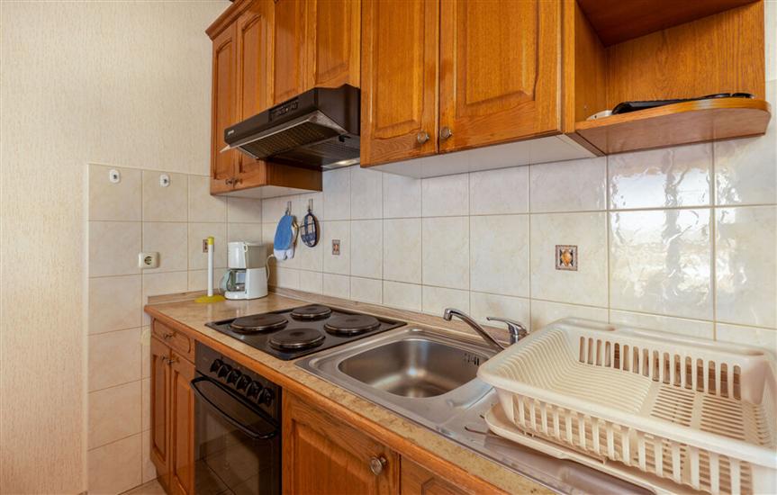 Apartment A1, for 5 persons