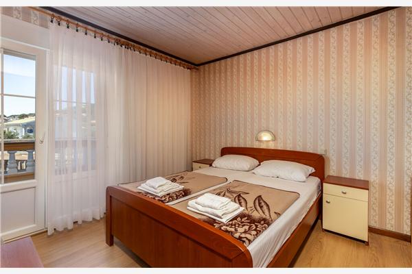 Apartment A2, for 3 persons