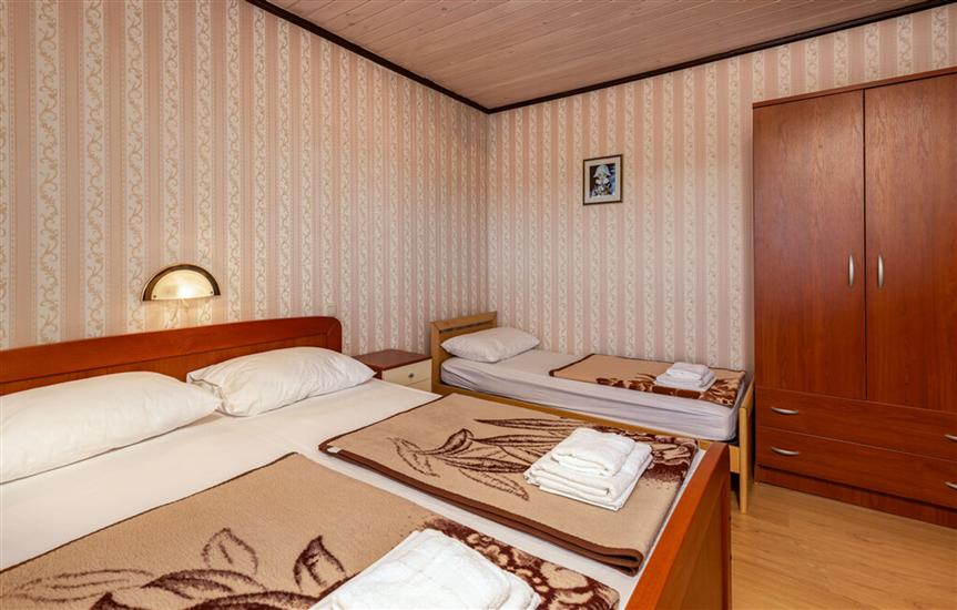 Apartment A2, for 3 persons