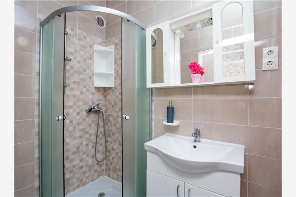 Apartment A1, for 6 persons