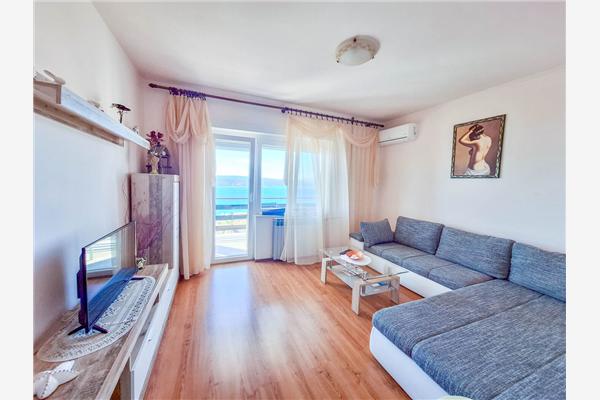 Apartment A1, for 5 persons