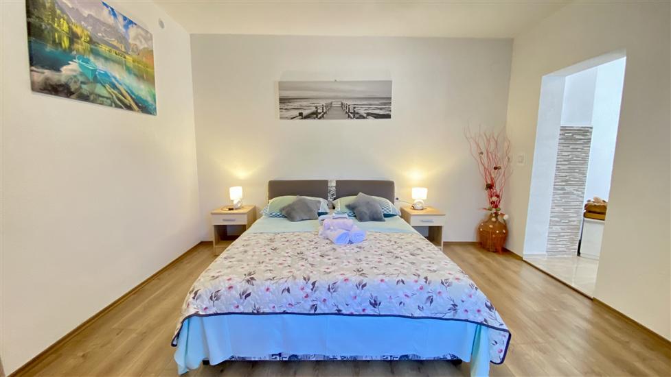 Apartment A4, for 4 persons