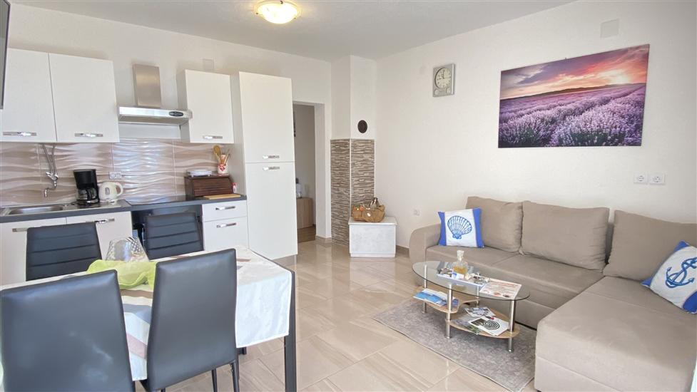 Apartment A4, for 4 persons