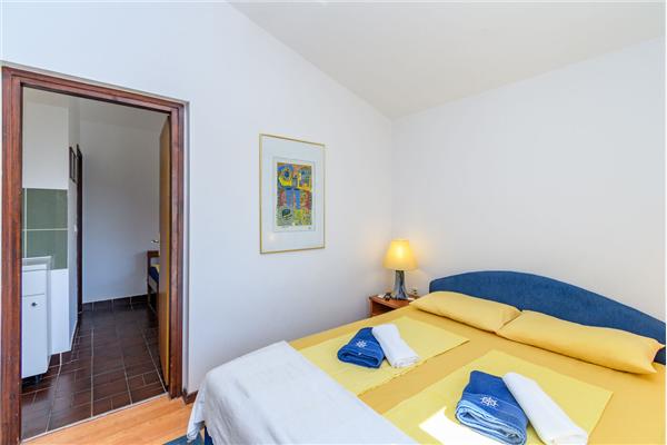 Apartment A4, for 6 persons