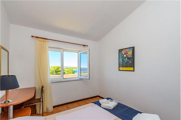 Apartment A4, for 6 persons