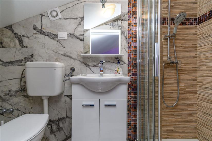 Apartment A1, for 6 persons