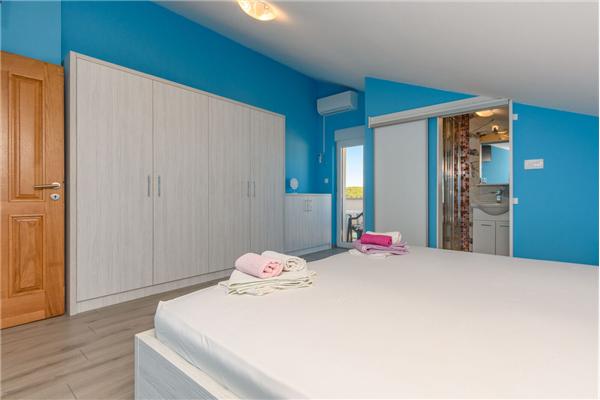 Apartment A1, for 6 persons