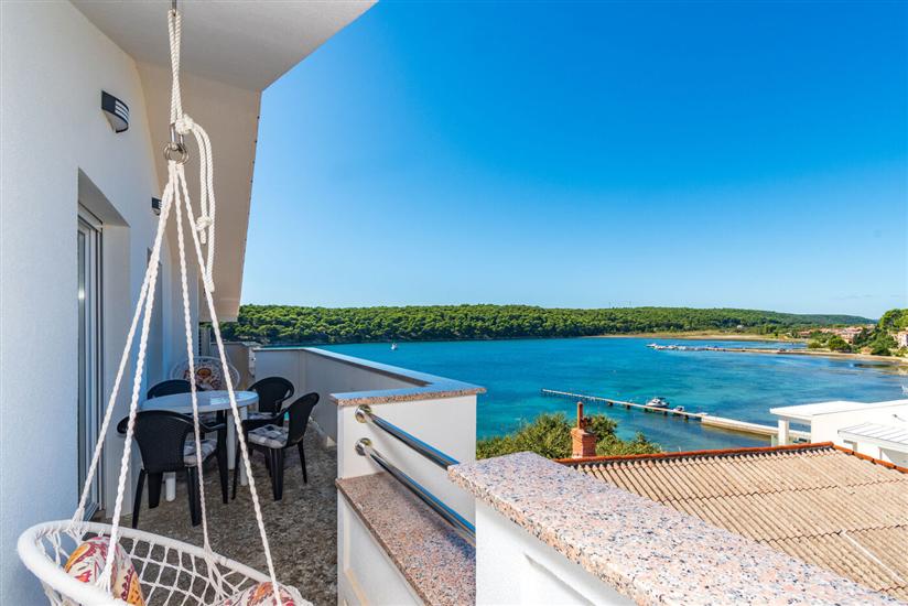 Apartment A1, for 6 persons