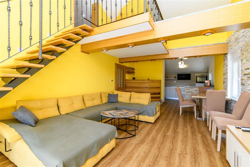 Apartment A1, for 6 persons