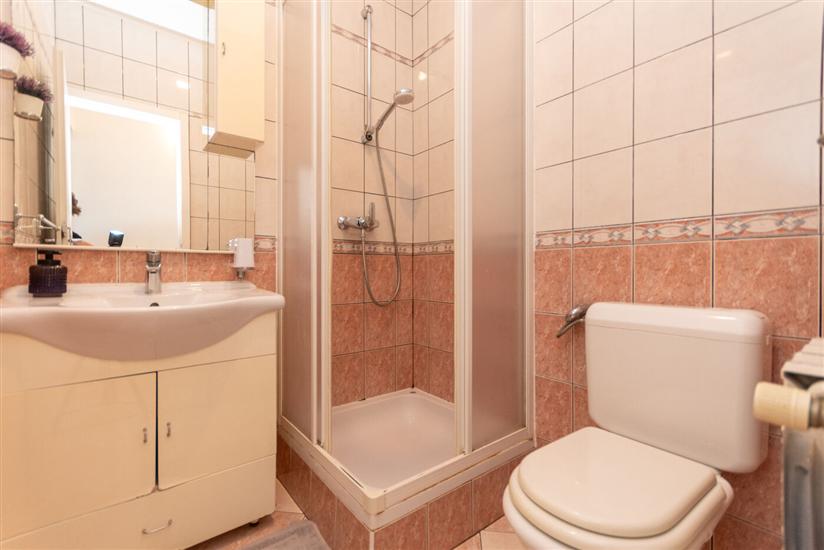 Apartment A2, for 3 persons