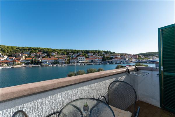 Apartment A2, for 3 persons
