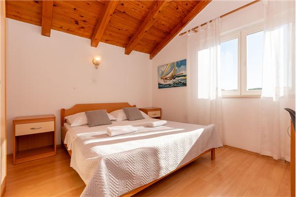 Apartment A4, for 3 persons