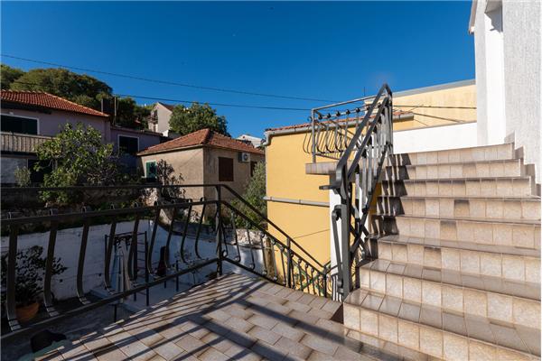 Apartment A4, for 3 persons