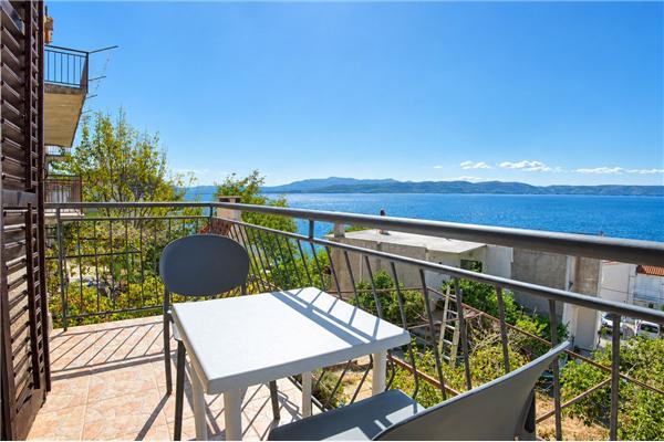 Apartment A4, for 4 persons