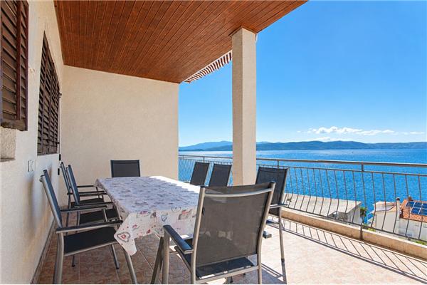 Apartment A5, for 7 persons