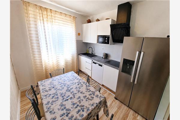 Apartment A5, for 7 persons