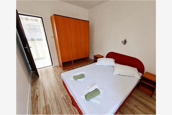 Apartment A5, for 7 persons
