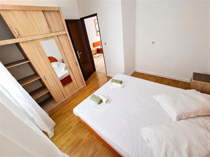 Apartment A5, for 7 persons