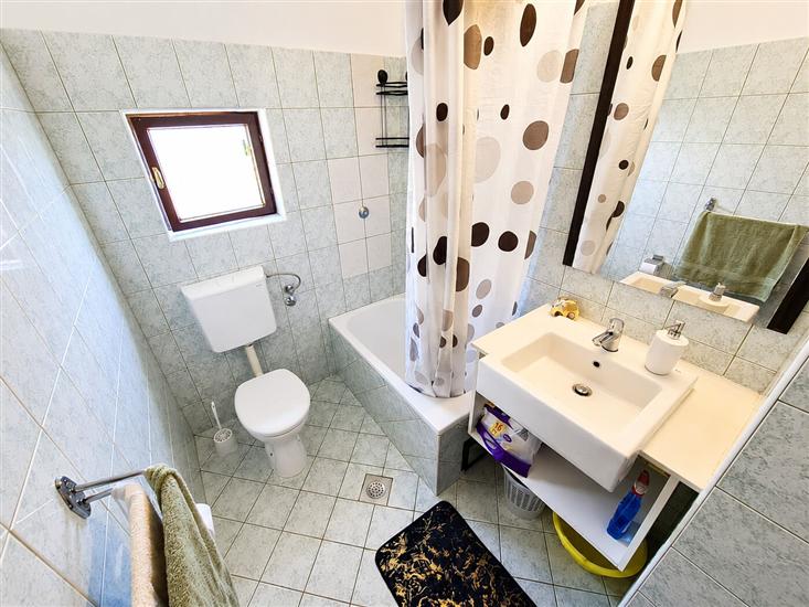 Apartment A5, for 7 persons