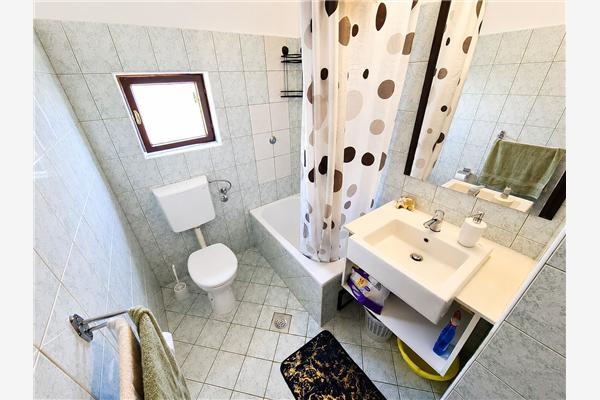 Apartment A5, for 7 persons