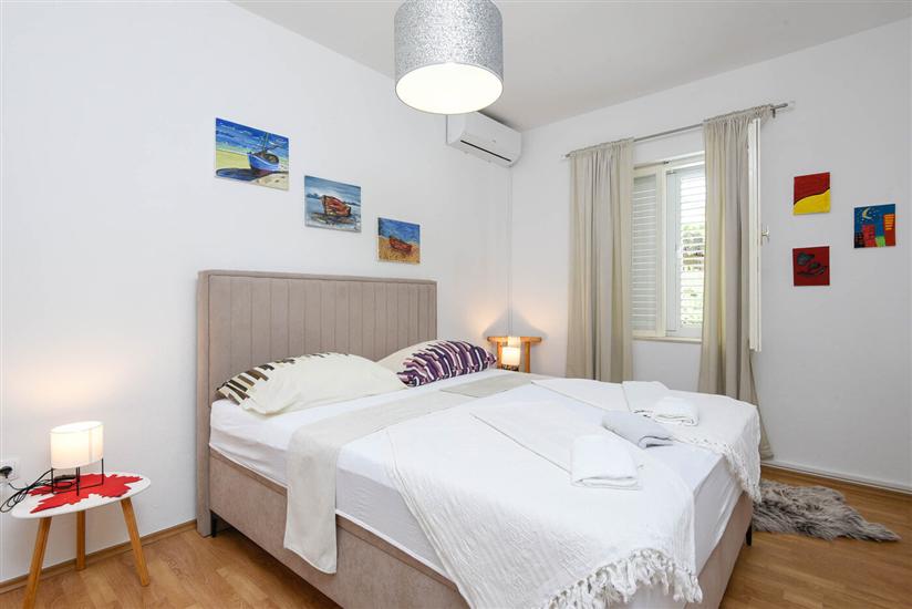 Apartment A1, for 6 persons