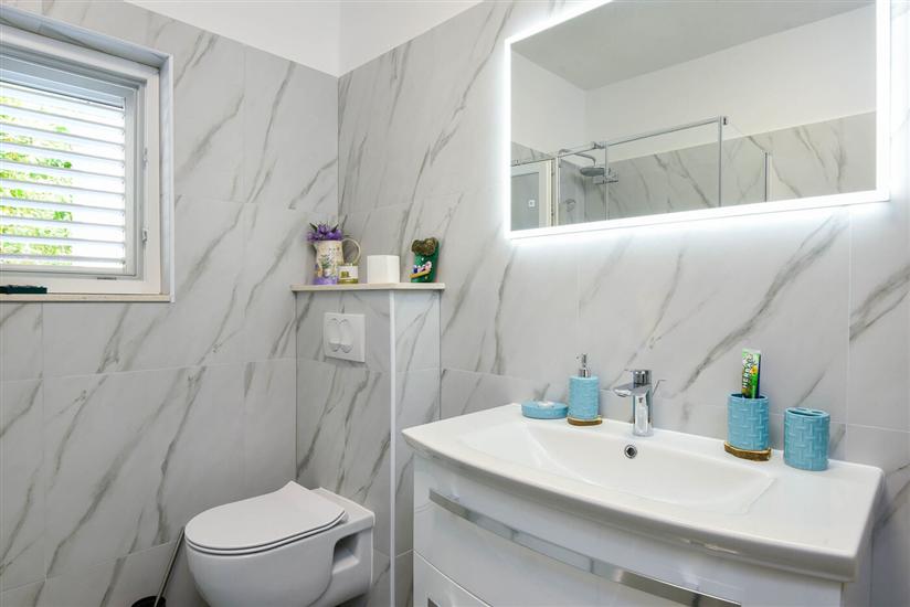 Apartment A1, for 6 persons