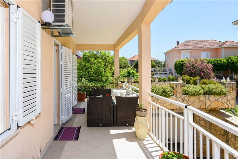 Apartment A1, for 6 persons