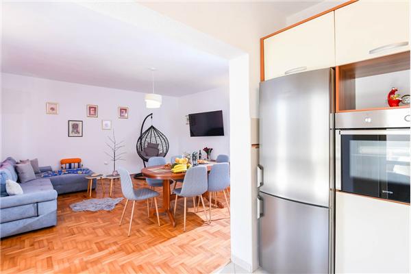 Apartment A1, for 6 persons