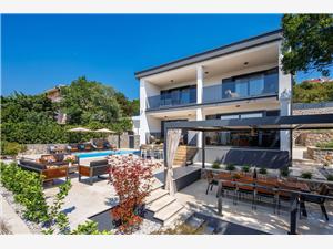 House Villa Marija Klenovica (Novi Vinodolski), Size 194.00 m2, Accommodation with pool, Airline distance to the sea 100 m