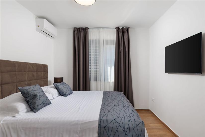 House K1, for 12 persons