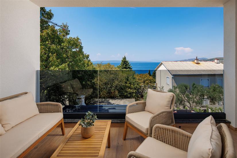 House K1, for 12 persons